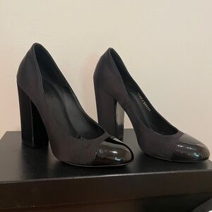 Chanel- Authentic Black Satin Thick Heel Pumps with Patent Leather Toe
